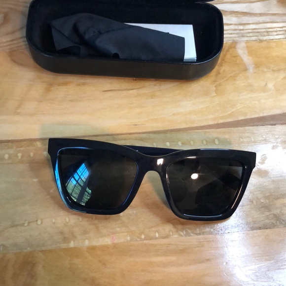 Coach Sunglasses - Picture 2 of 4